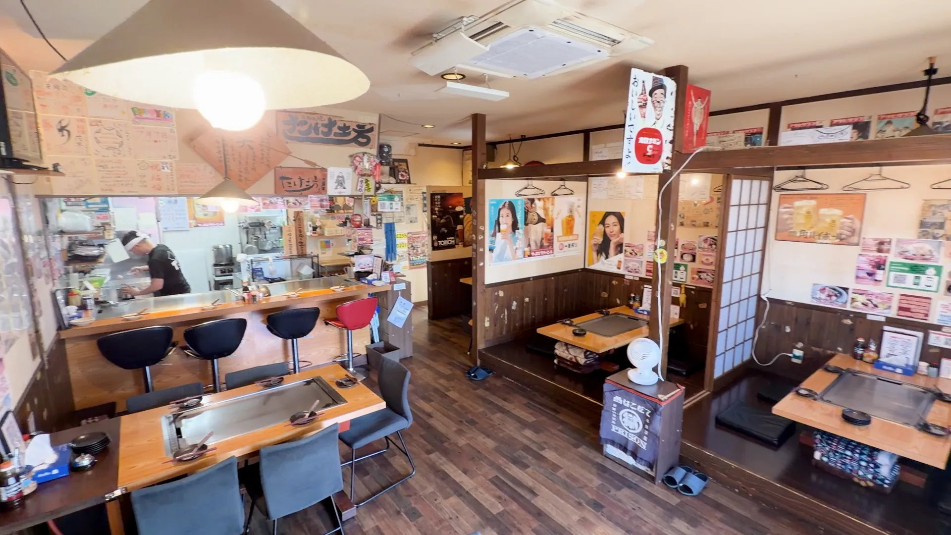 お好み焼き たけ坊 内観